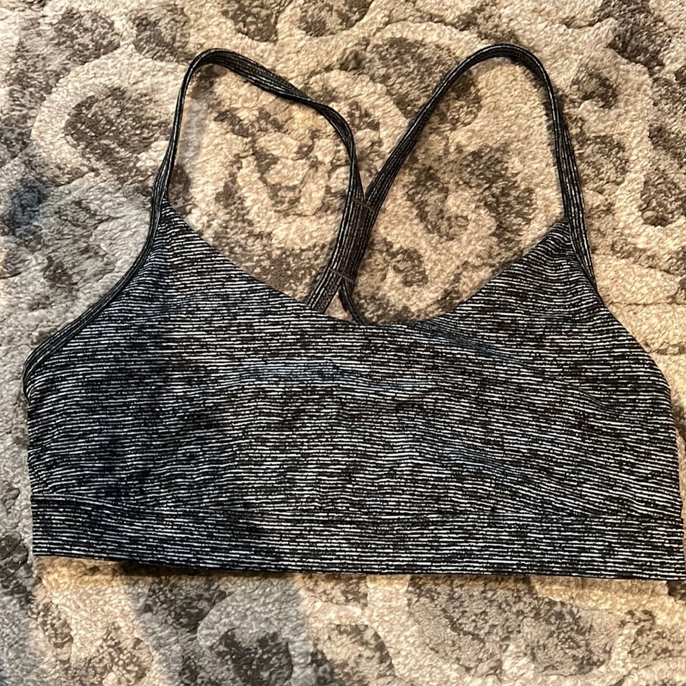 Old navy go dry sports bra